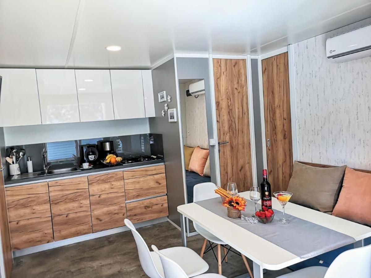 J & R Mobile Homes Biograd Na Moru Εξωτερικό φωτογραφία